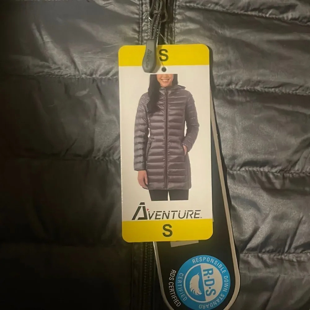 Adventure Women's Ultra Light Down Jacket - Picture 9 of 10
